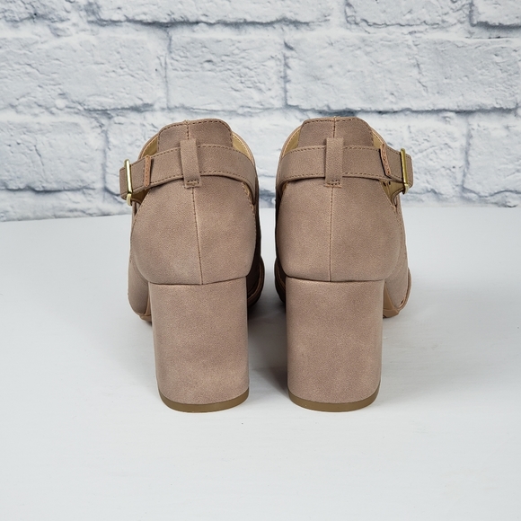 CL by Laundry Jdee heel - Picture 3 of 8